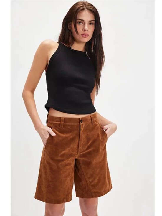 Free People Pants - NWT New Free People Dylan Vegan Suede Long Shorts In Caramel Cafe Size 27